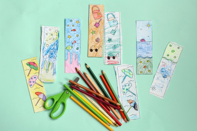 Free summer reading bookmarks to cut out and color.