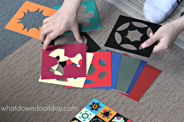 Kaleidograph design toy encourages creativity 